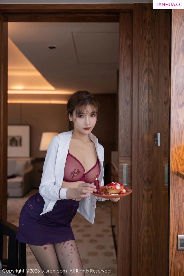 陆萱萱  [XiuRen]高清写真图 2023.08.17 No.7248 陆萱萱 制服黑丝第17张图片